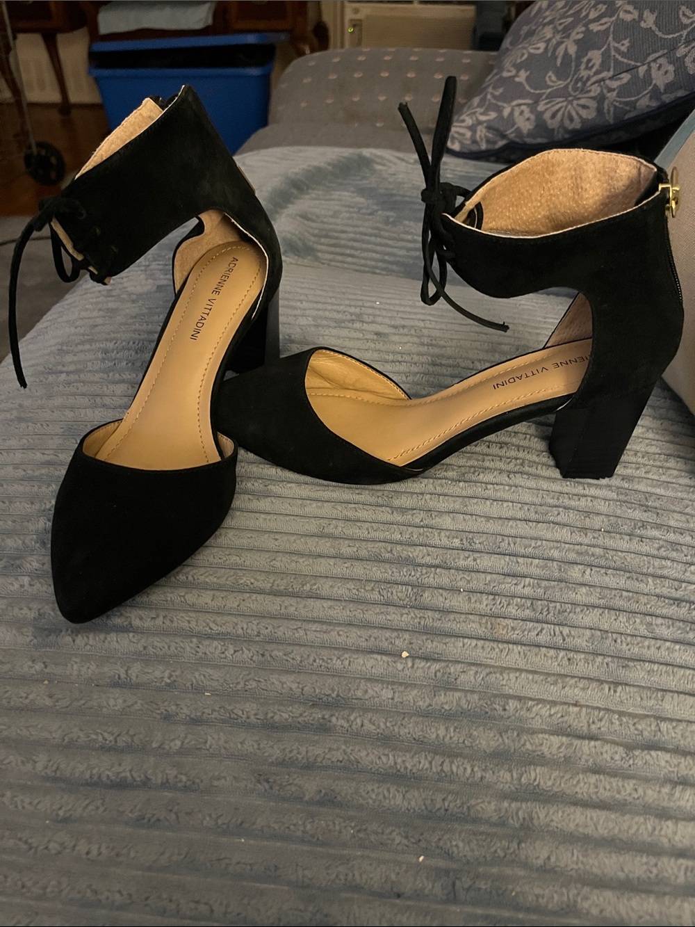 Adrienne Vittadini Black Pointed-Toe Ankle-Tie Block Heels